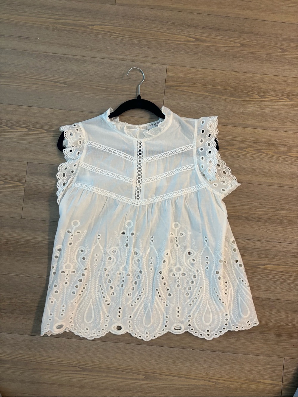 White Eyelet Lace Sleeveless Top